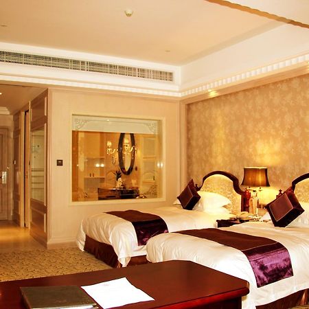 שנטאו Yutong International Hotel מראה חיצוני תמונה